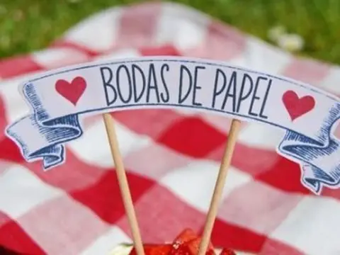 Bodas de Papel - Regalos y Celebración con Sentido