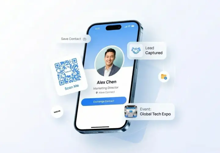 Un teléfono muestra un perfil de Alex Chen, Director de Marketing. Un código QR y burbujas de texto indican "Lead Captured" y "Event: Global Tech Expo", ideal para una feria empresarial.