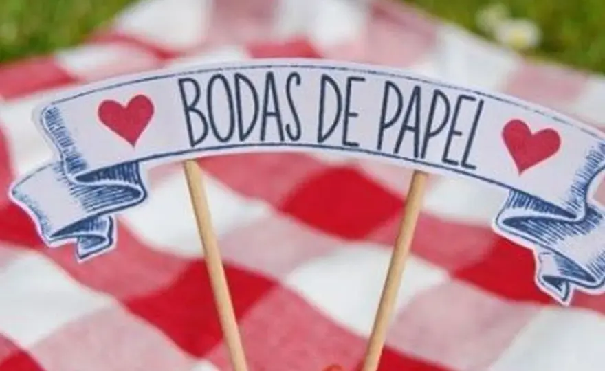 Bodas de Papel - Regalos y Celebración con Sentido